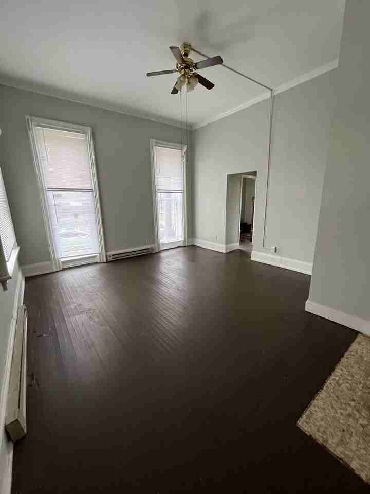 911 N 9th Street - Photo 5 of 18