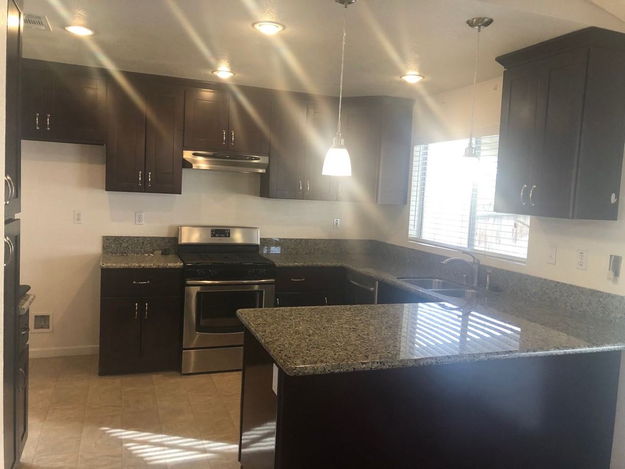 2051 Candice Ave - Photo 2 of 13