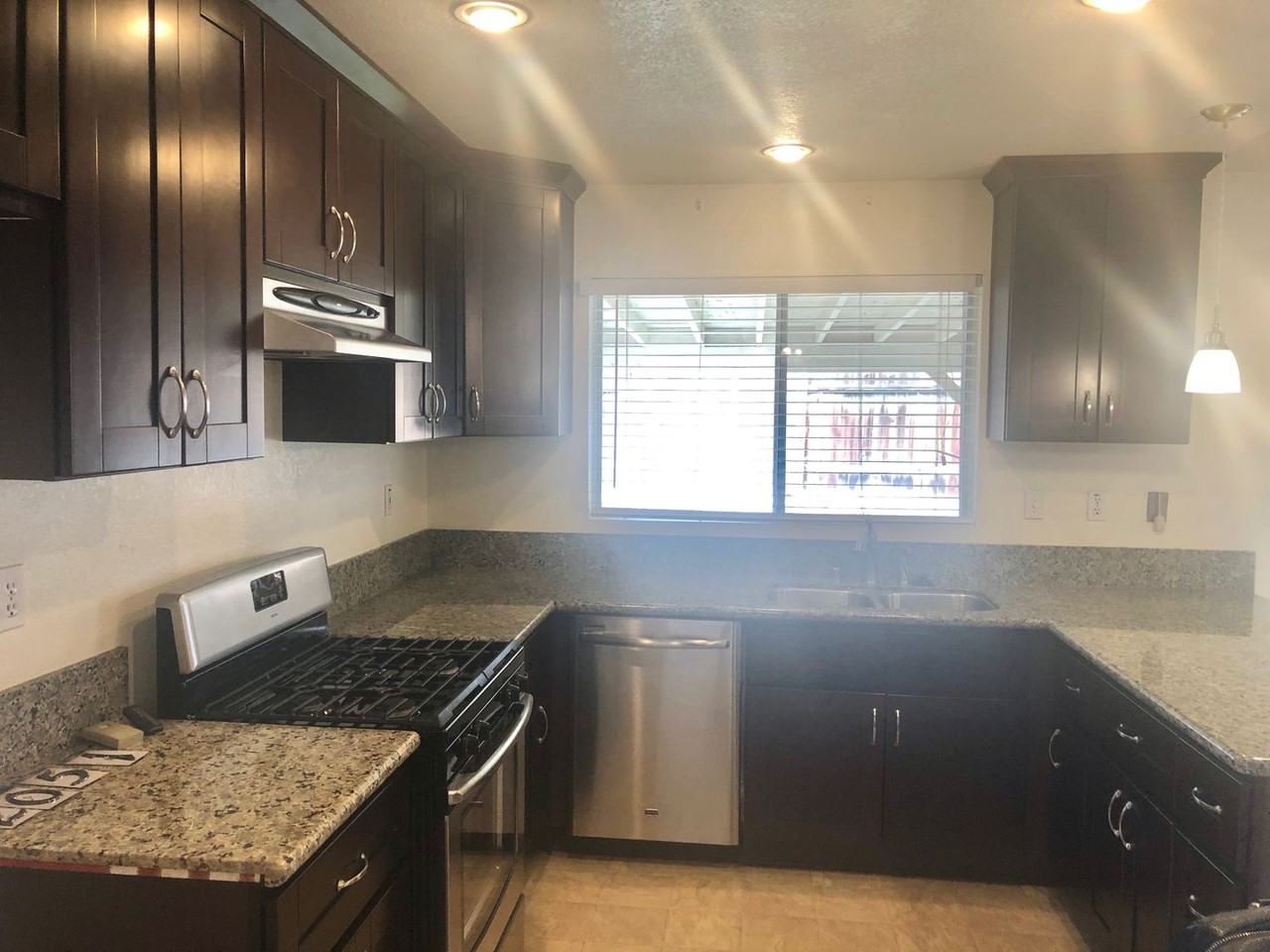 2051 Candice Ave - Photo 3 of 13