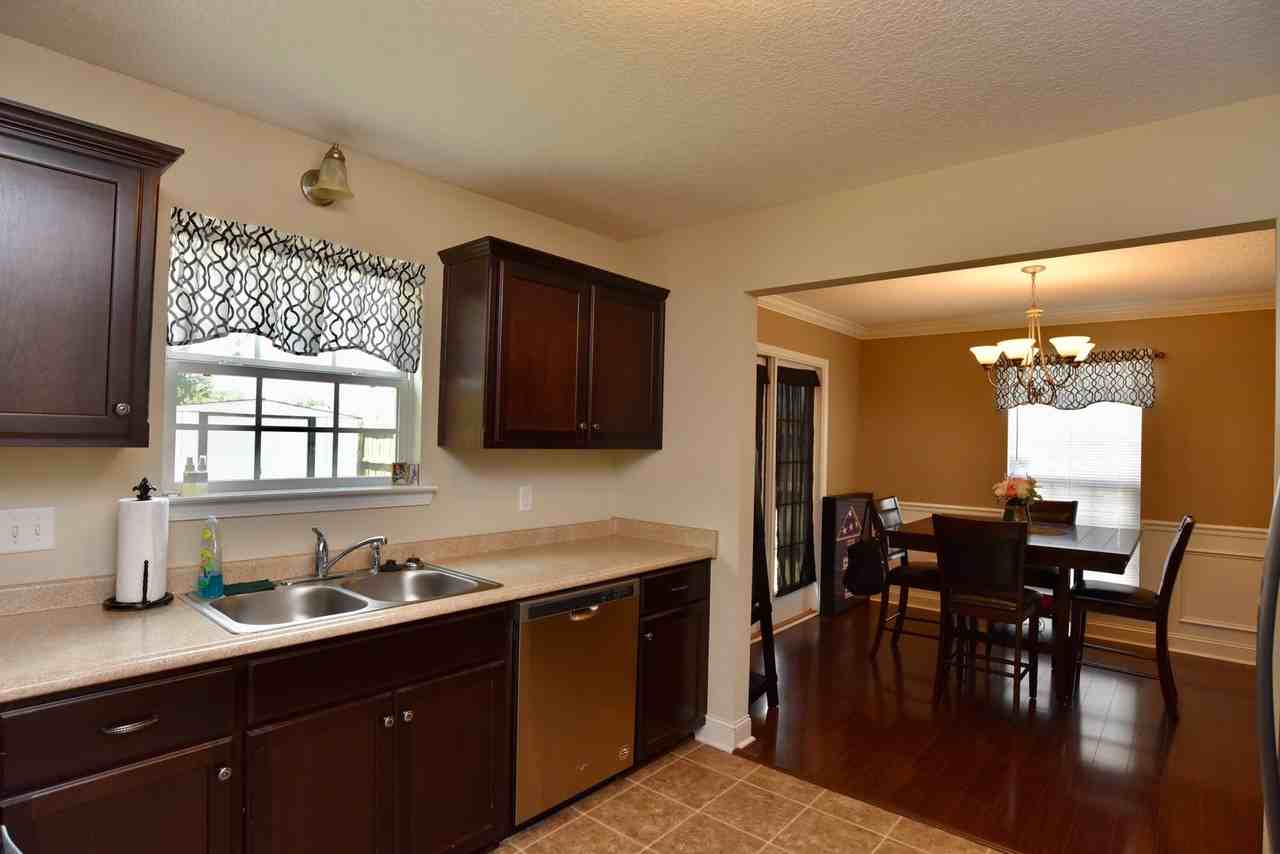 253 Augusta Way - Photo 7 of 19