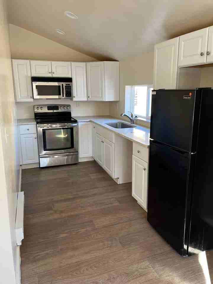 4301 S Delaware St #6 - Photo 6 of 6