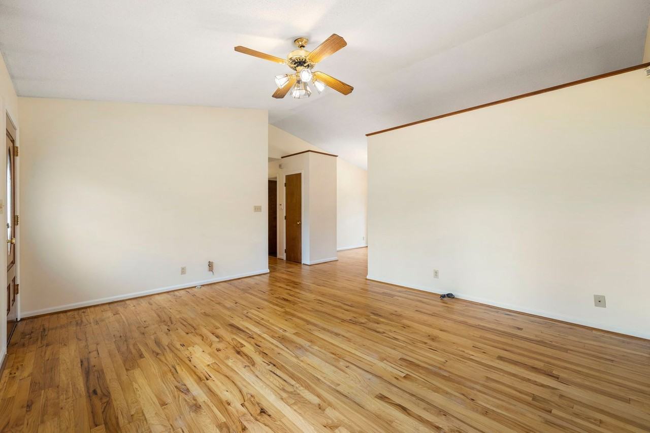 7 E Ardmore St - Photo 3 of 24