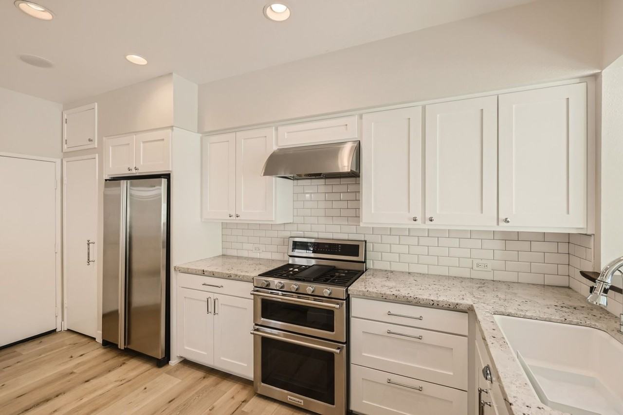 13633 Tiverton Rd - Photo 7 of 29