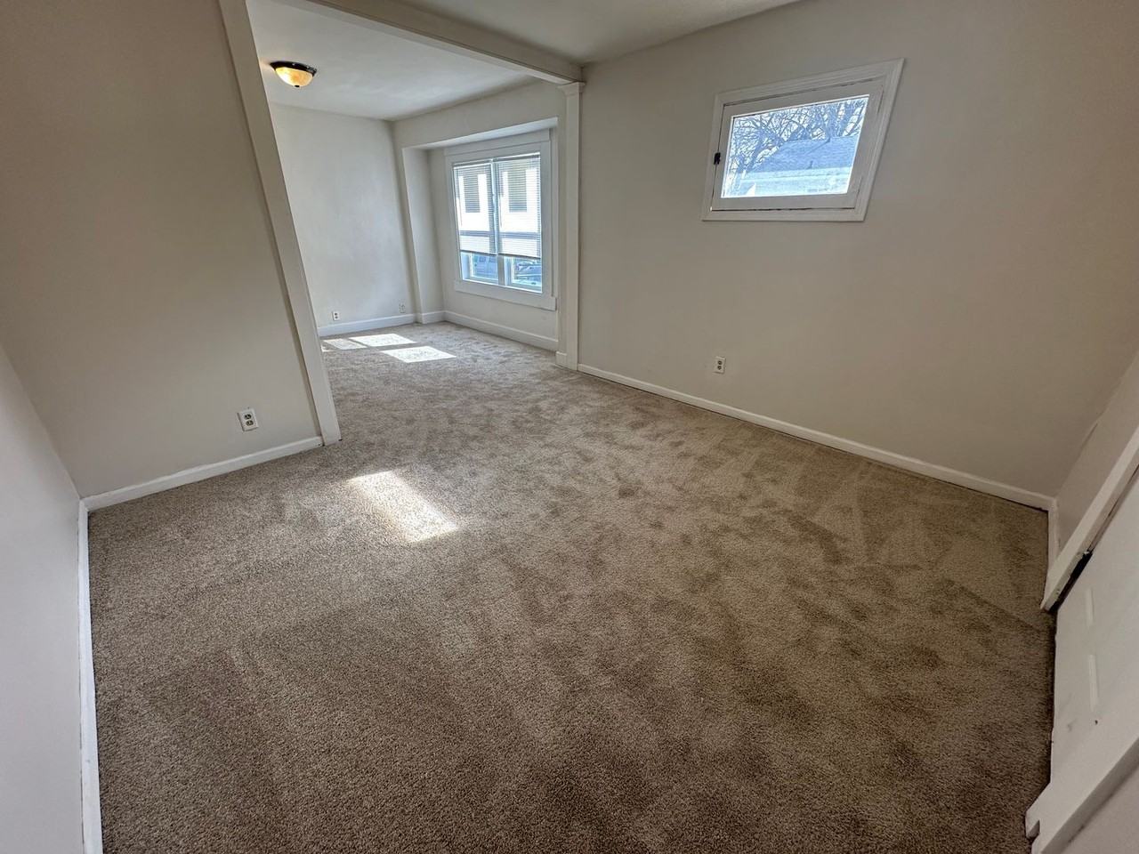 419 S Arlington Ave - Photo 5 of 17