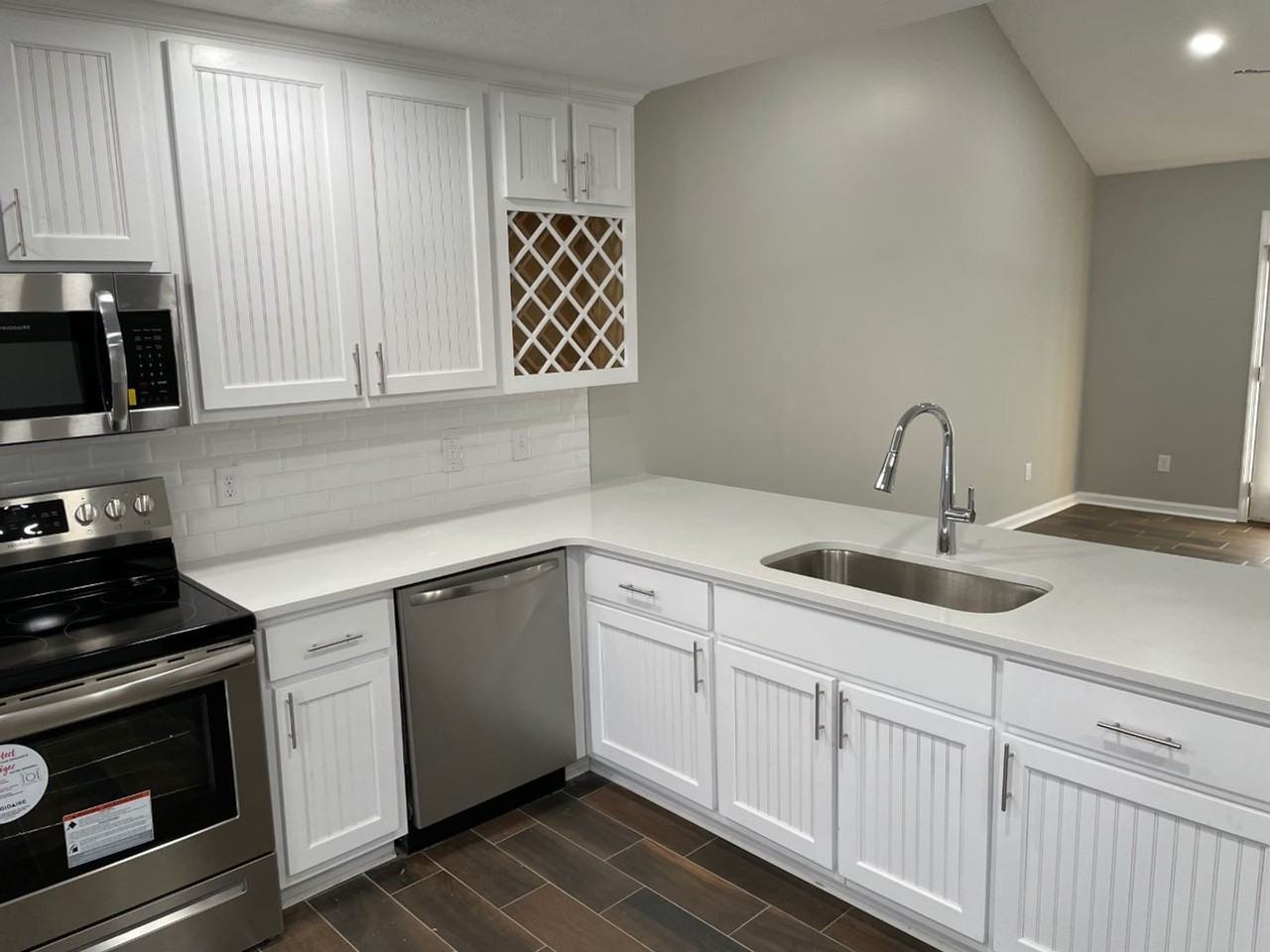 118 Halal Ct - Photo 3 of 18