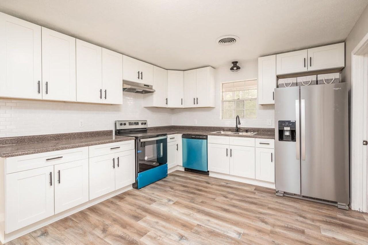 709 Ponderosa Dr - Photo 3 of 11