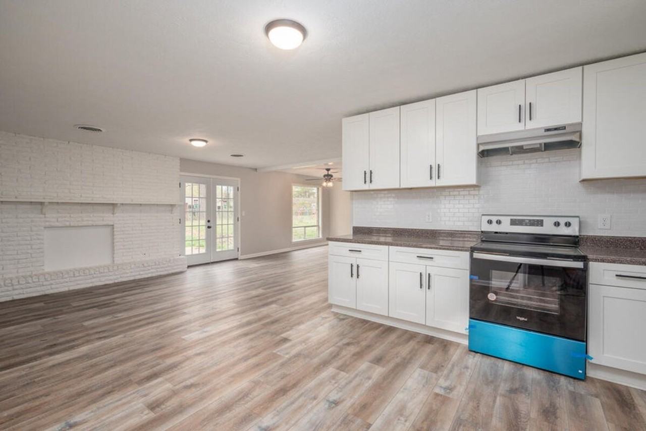 709 Ponderosa Dr - Photo 4 of 11