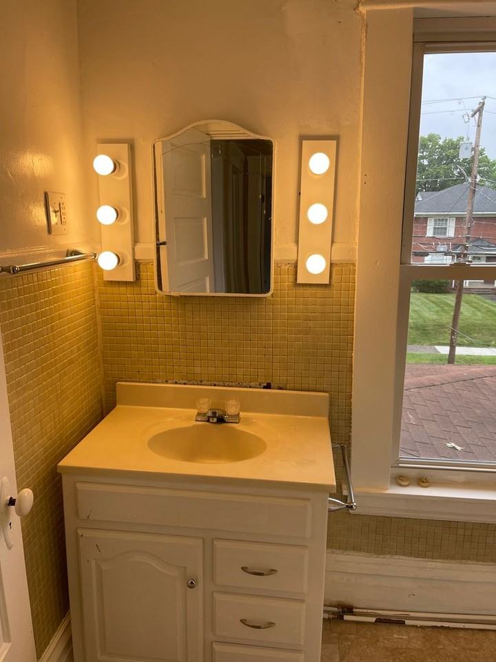 1315 16th St - Photo 4 of 6