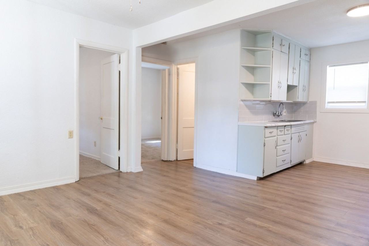 517 N Saint Paul St - Photo 5 of 14