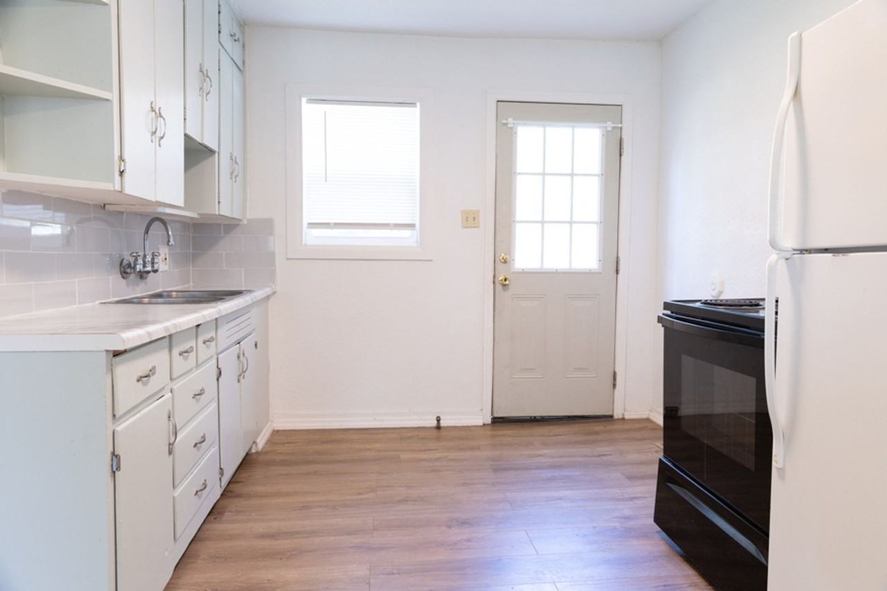 517 N Saint Paul St - Photo 7 of 14