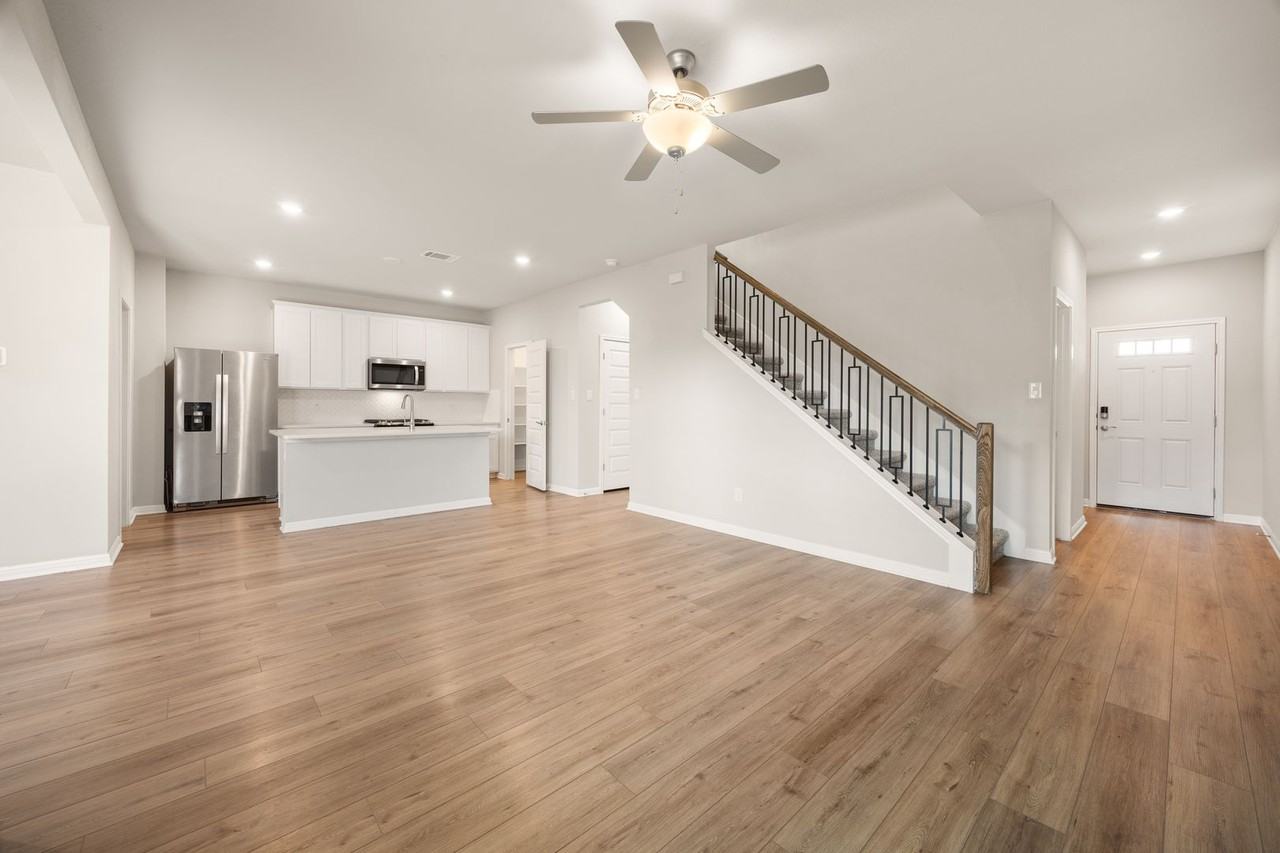 202 Fairmeadow Downs Dr - Photo 4 of 18