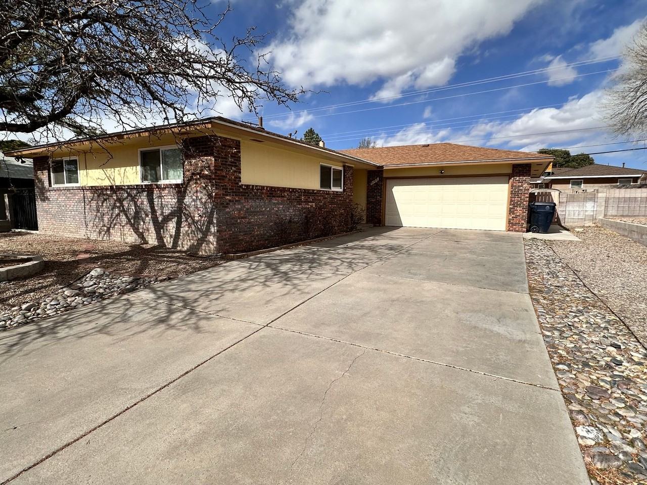 9125 La Barranca Ave Ne - Photo 3 of 23
