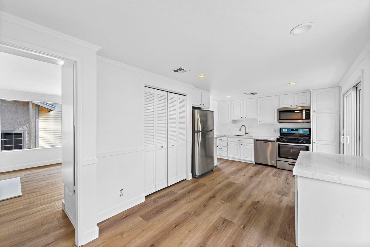 33842 Robles Dr - Photo 5 of 18