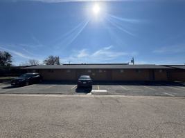 featured image of 806 Safady St