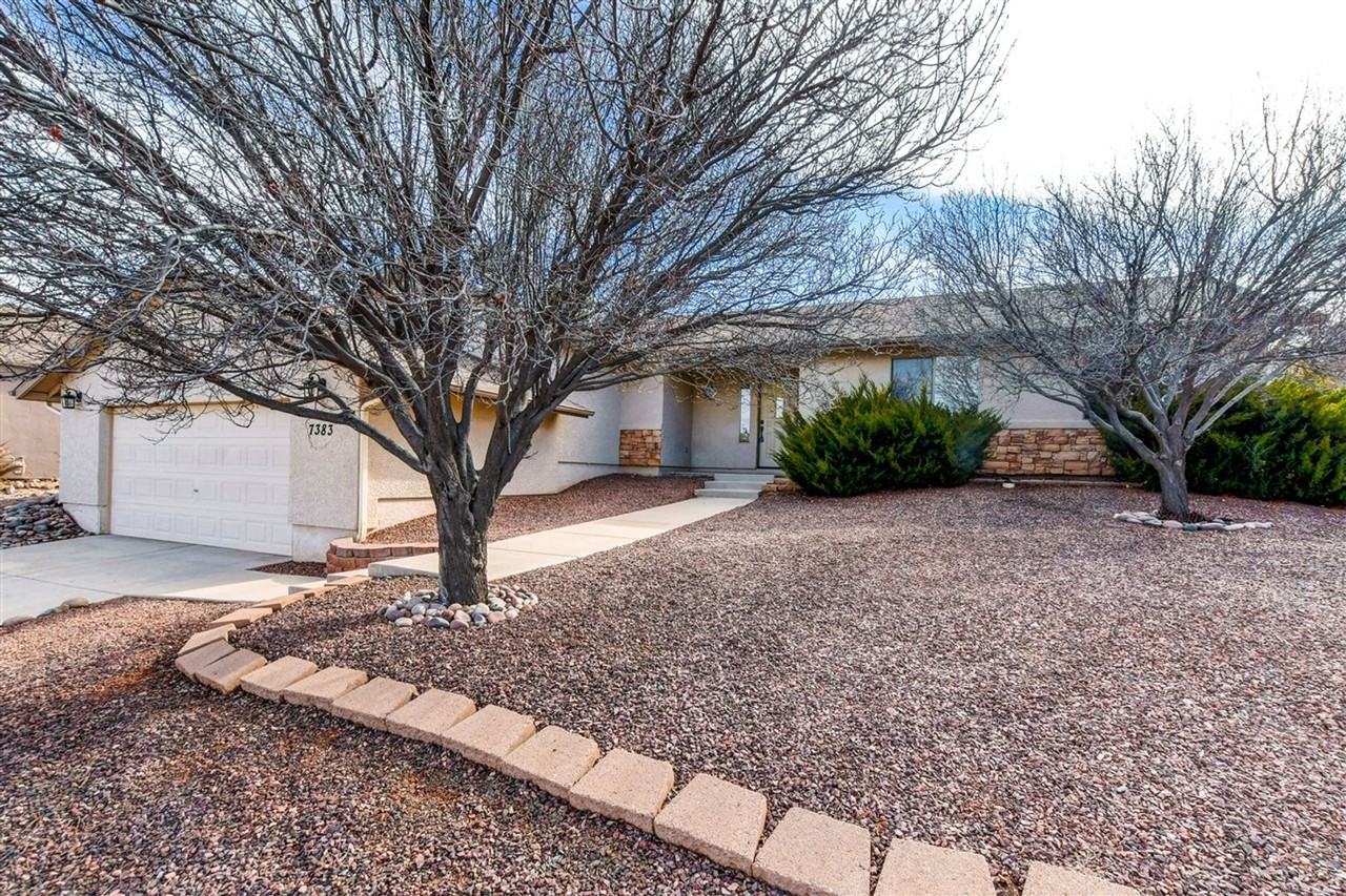 7383 N Summit View Dr - Photo 3 of 44