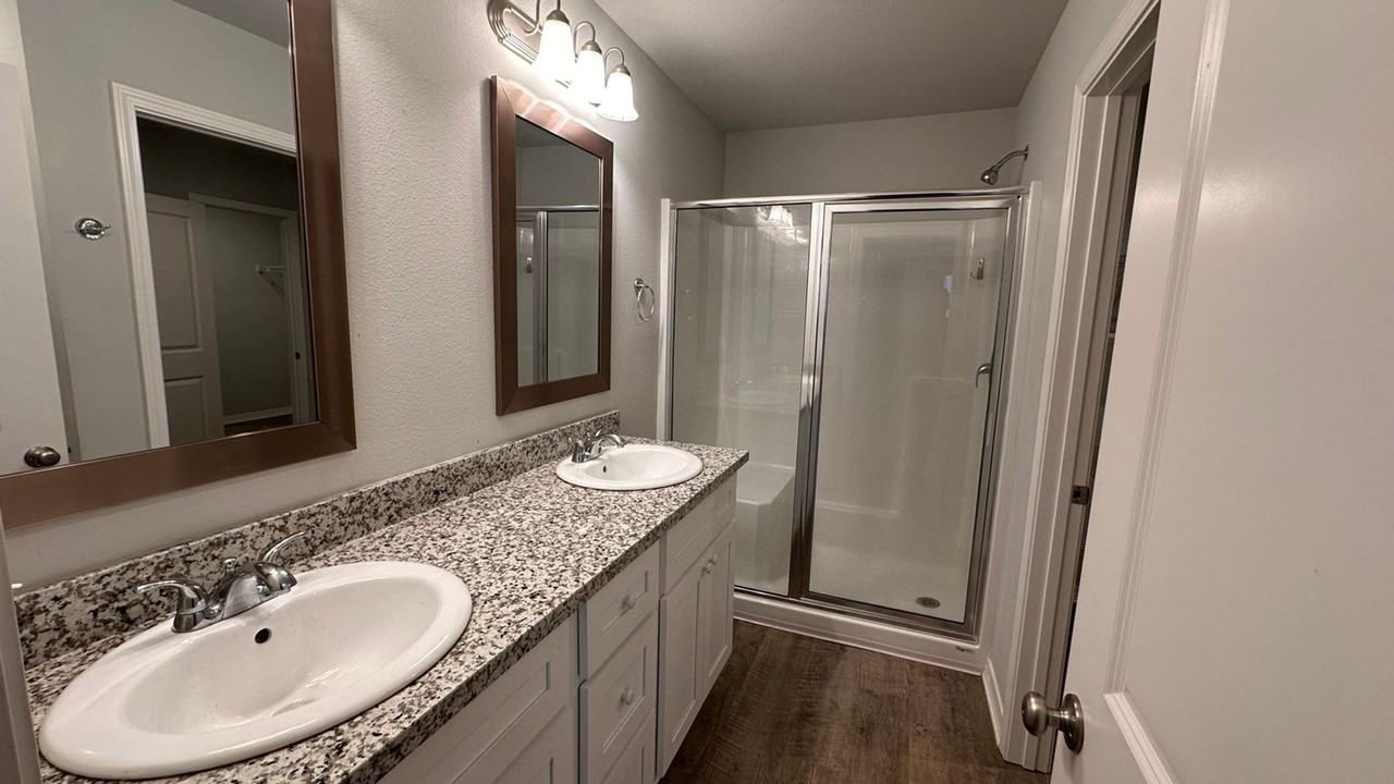 14221 Sanctuary Trails Dr - Photo 7 of 35