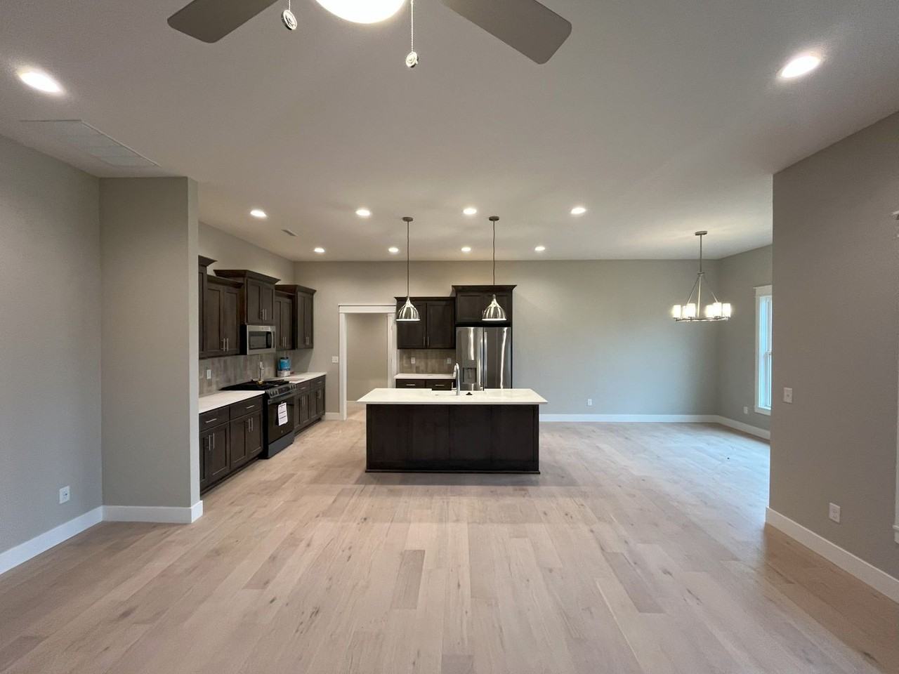 5926 S Doubletree Ct - Photo 2 of 21