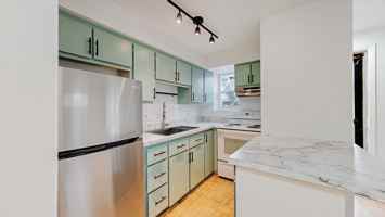 featured image of 1355 Gaylord St #8