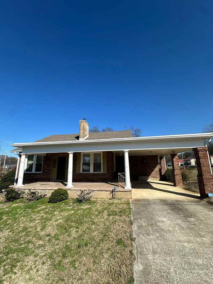 709 S Brittain St - Photo 2 of 25