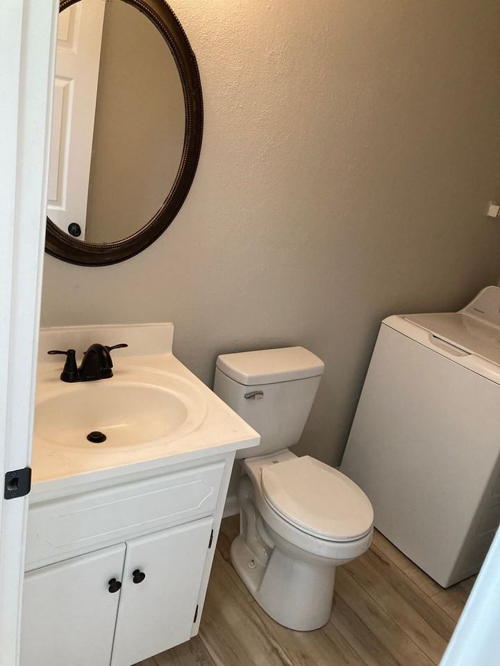 105 Woodberry Dr - Photo 7 of 19