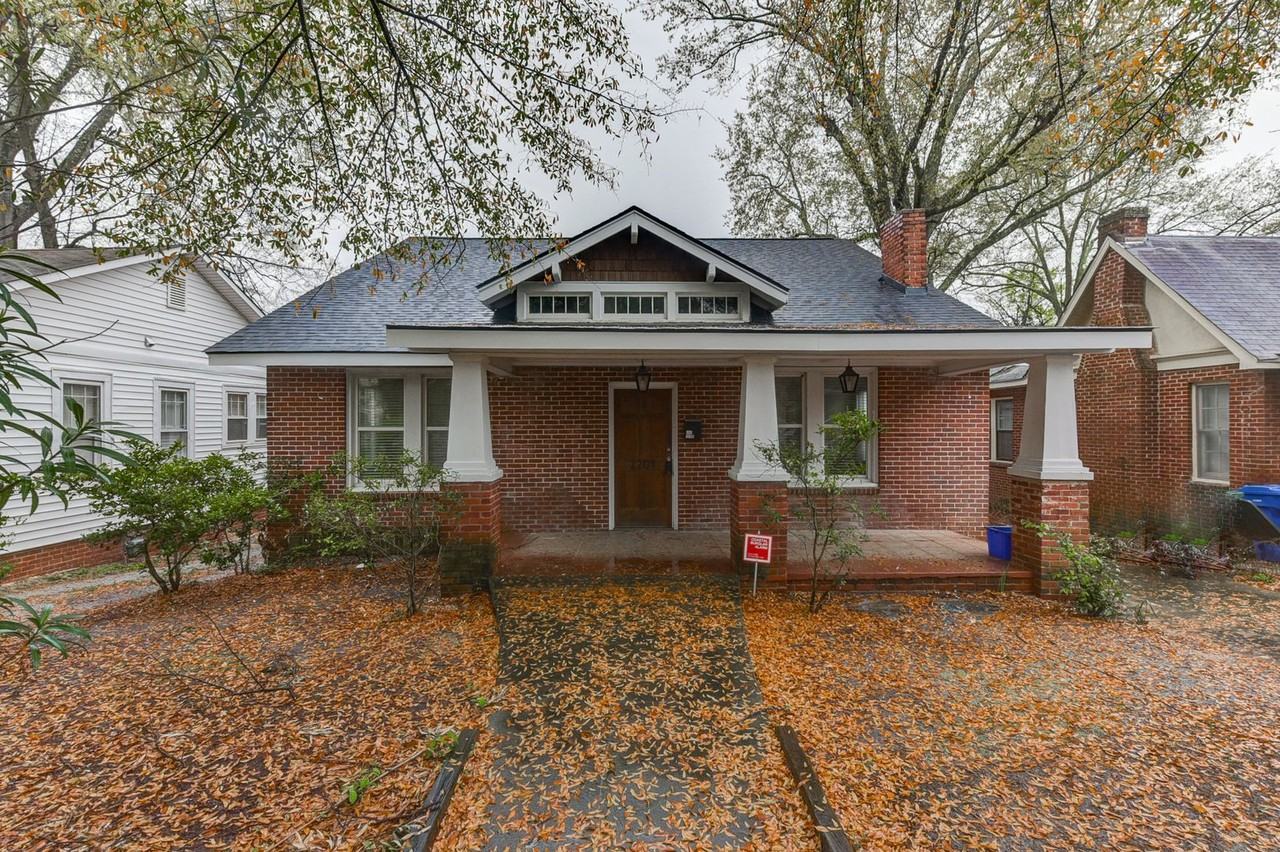 2204 College St - Photo 2 of 35