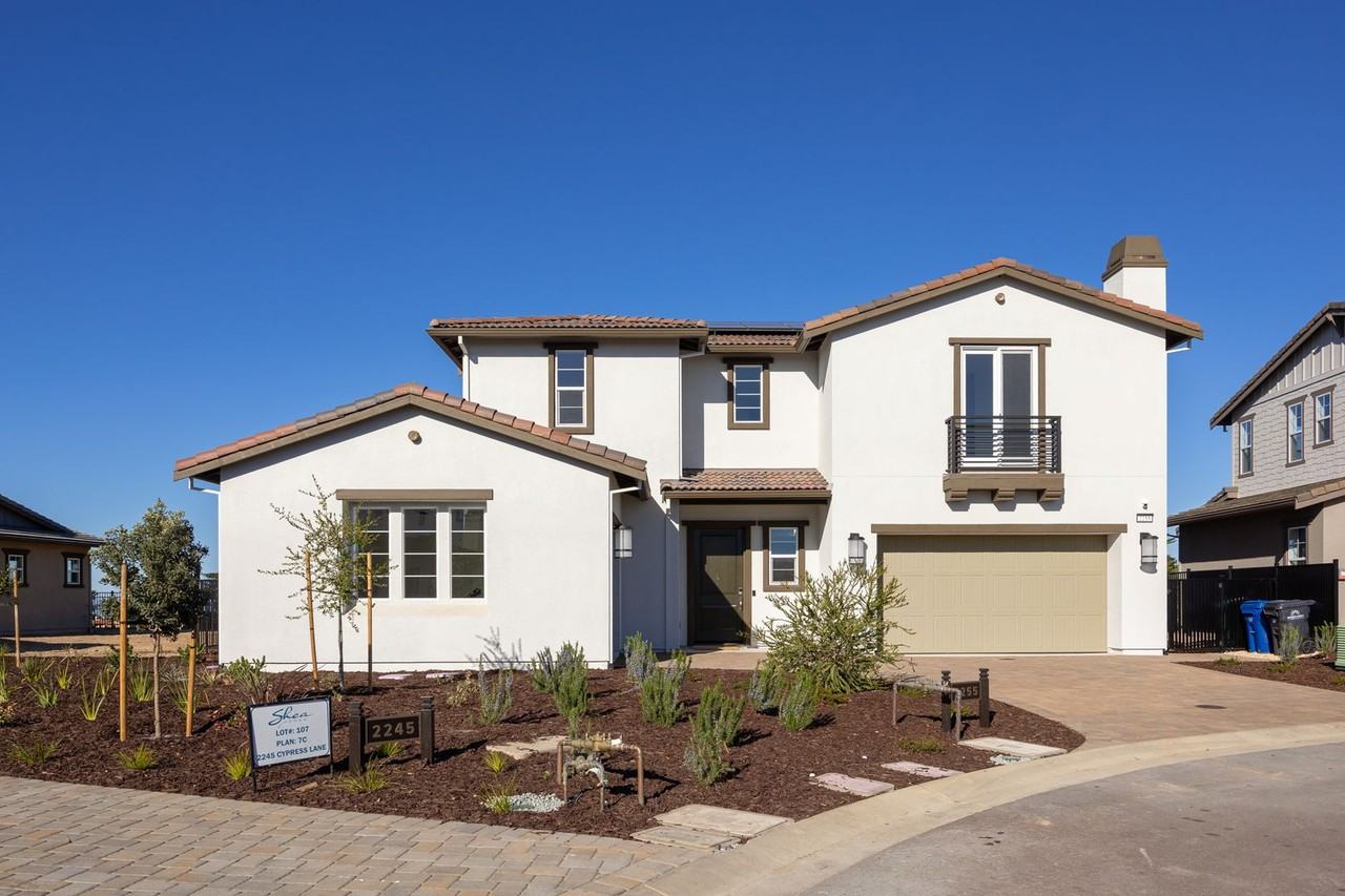 2255 Cypress Ln - Photo 3 of 50