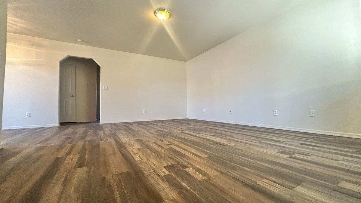 6285 N Buckboard Dr - Photo 2 of 14