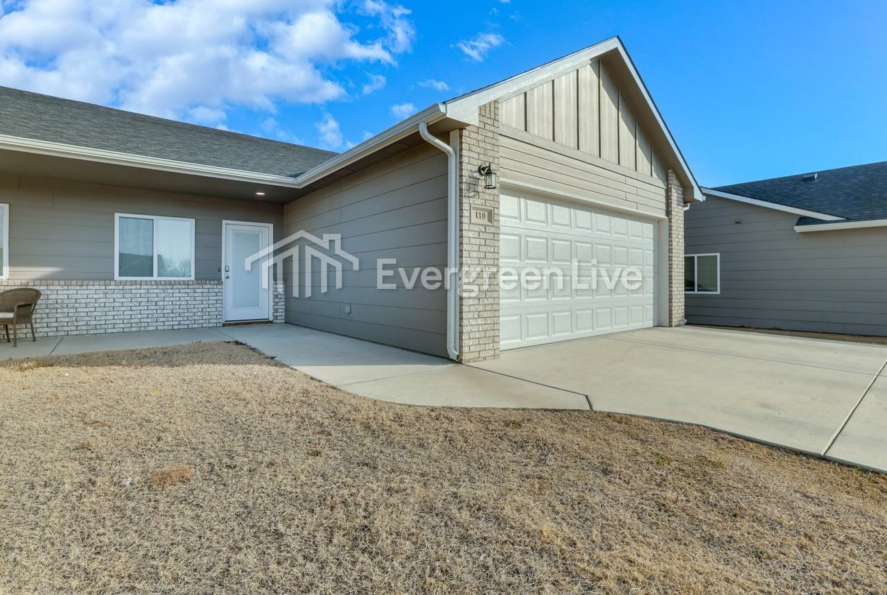 110 E Santa Fe Cir - Photo 2 of 21