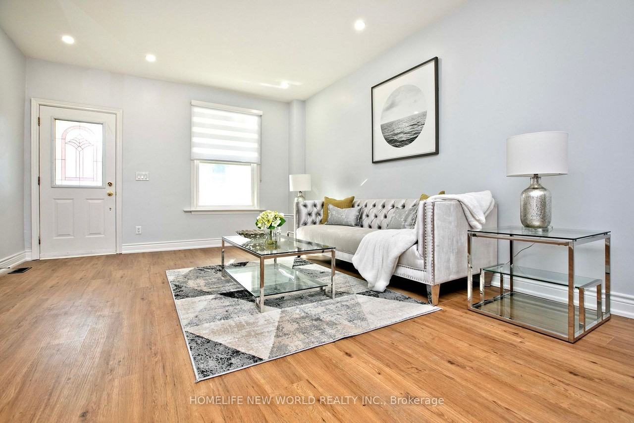 19 Britannia Avenue - Photo 3 of 27