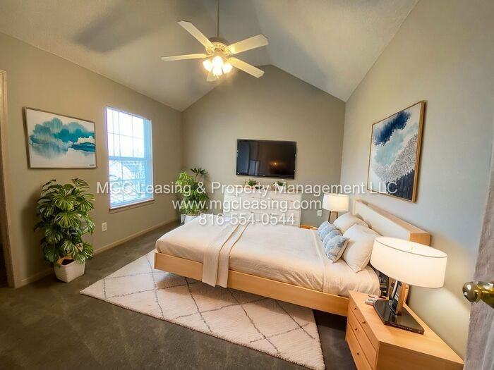 815 Garden Way - Photo 3 of 17