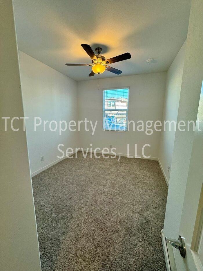 8321 E Paloma Ave - Photo 3 of 23