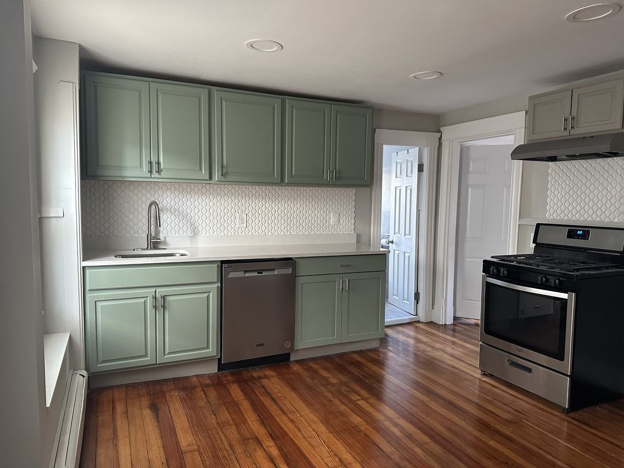 313 New York Ave #3 - Photo 3 of 12