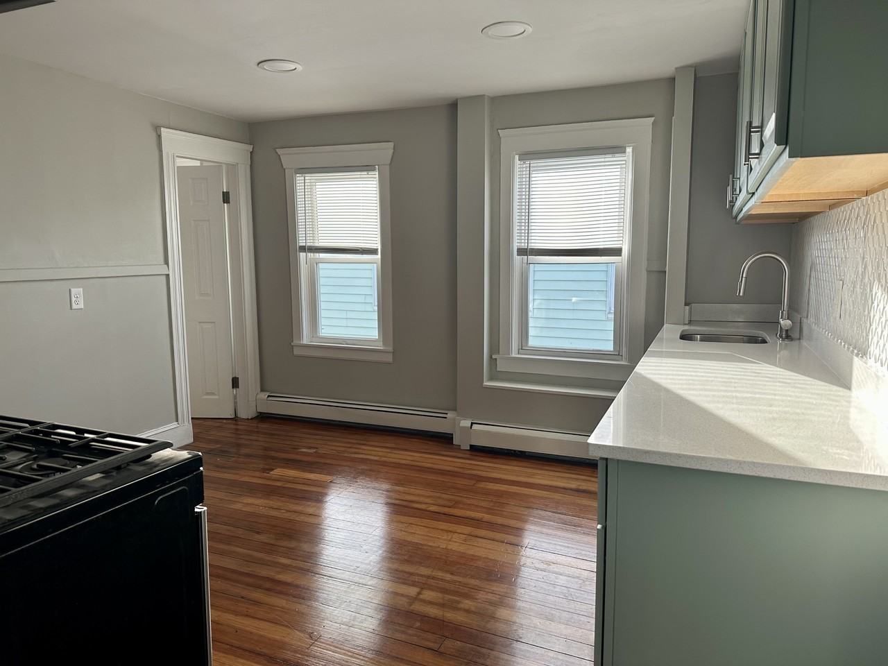313 New York Ave #3 - Photo 4 of 12