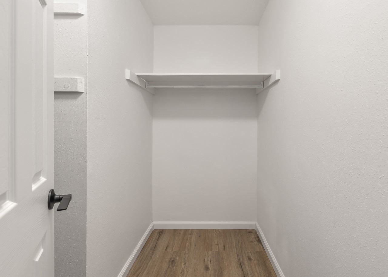 1815 Clement Avenue #C102 - Photo 6 of 9