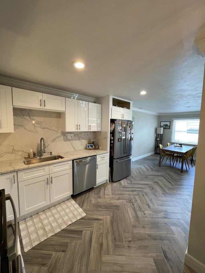 6451 43rd Ave N #NA - Photo 7 of 20