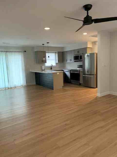 320 N River Rd #NA - Photo 2 of 23