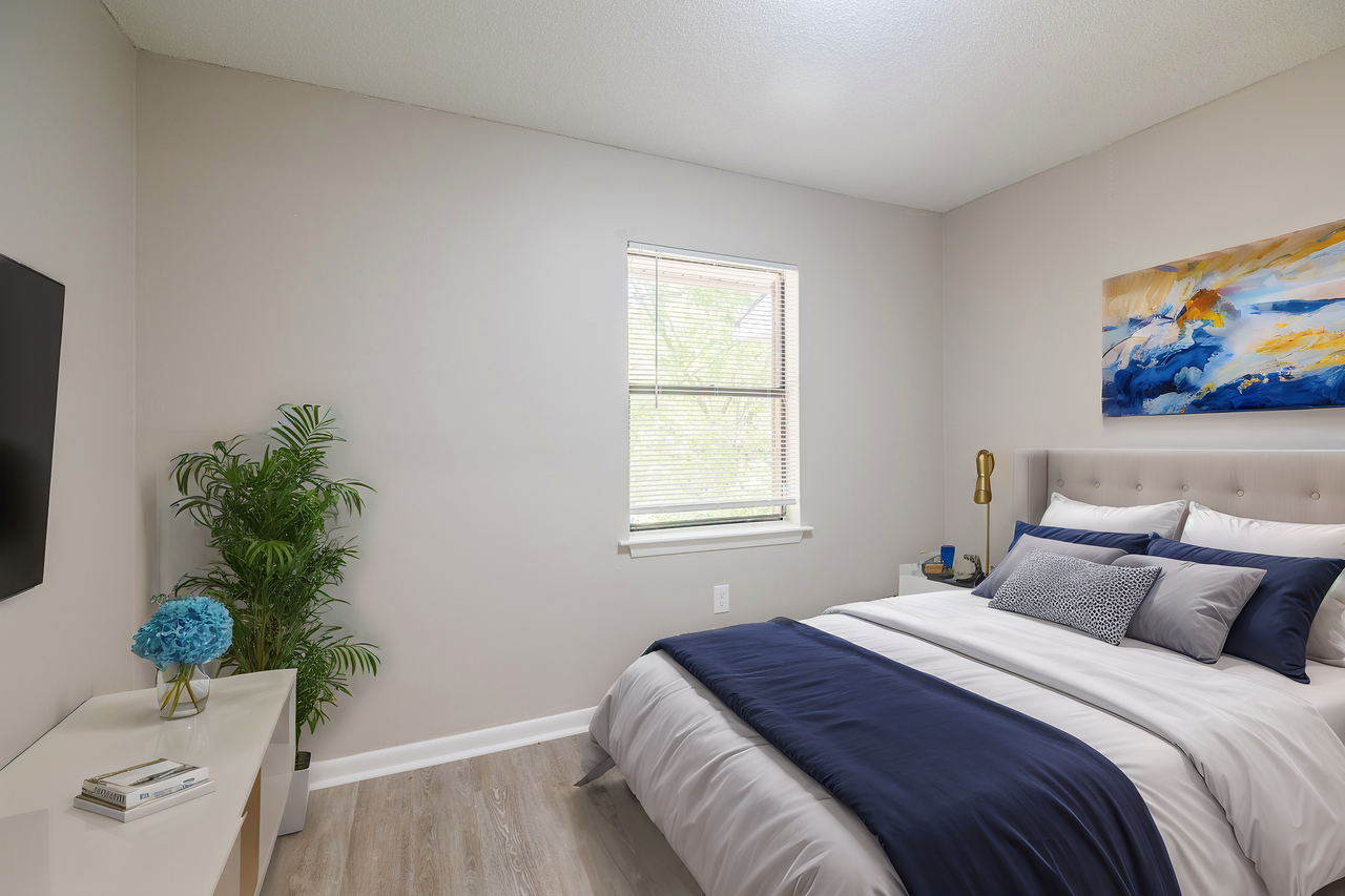 The Arlington - Photo 7 of 18