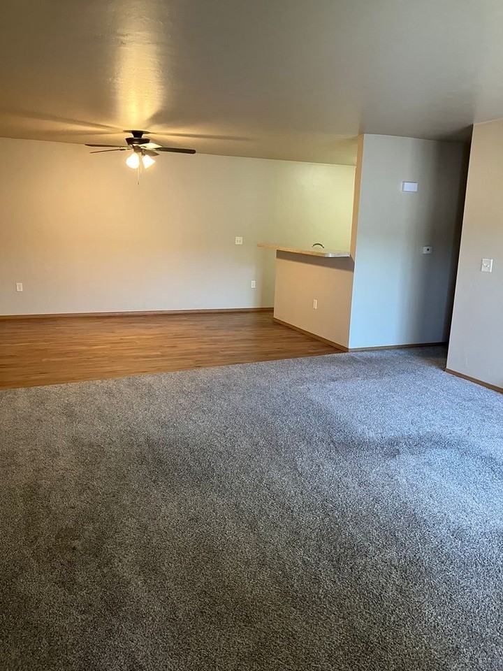 Creekside - Photo 7 of 50