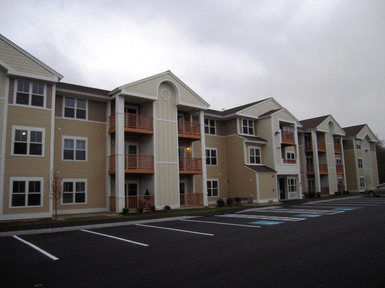 Stonybrook Apartments - Photo 5 of 7