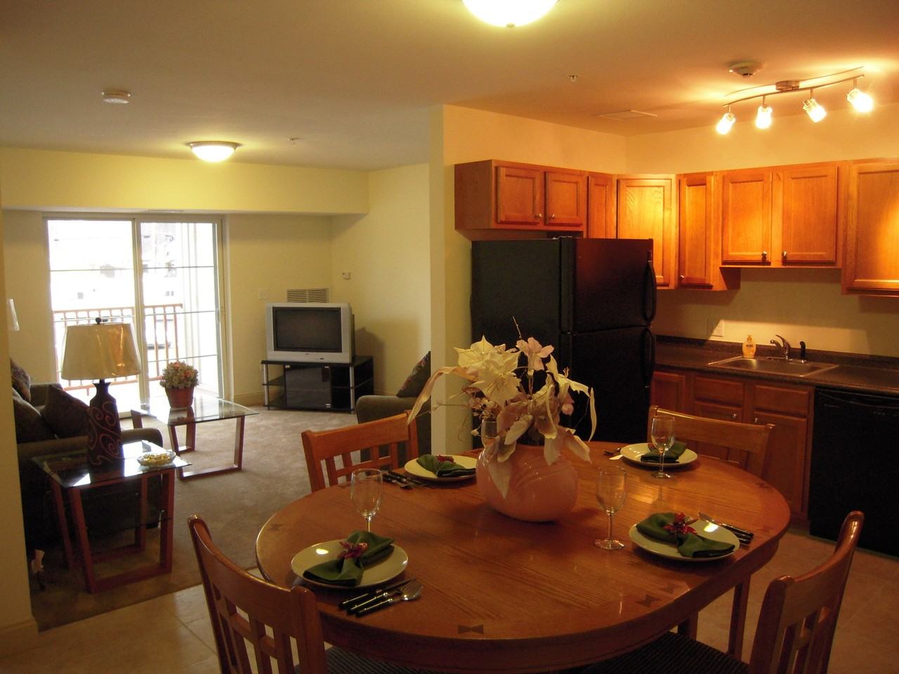 Stonybrook Apartments - Photo 6 of 7