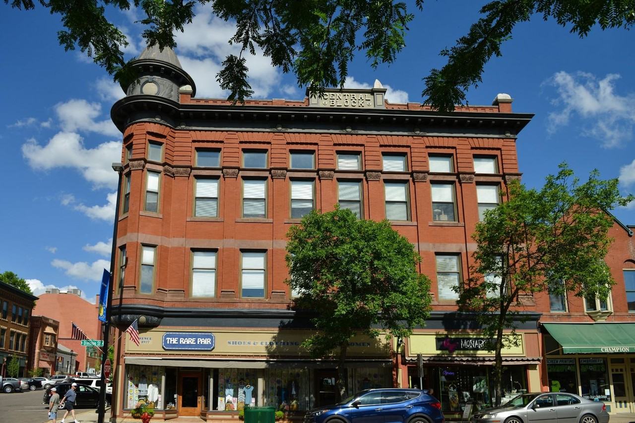 CBP 401-405 - Photo 3 of 16