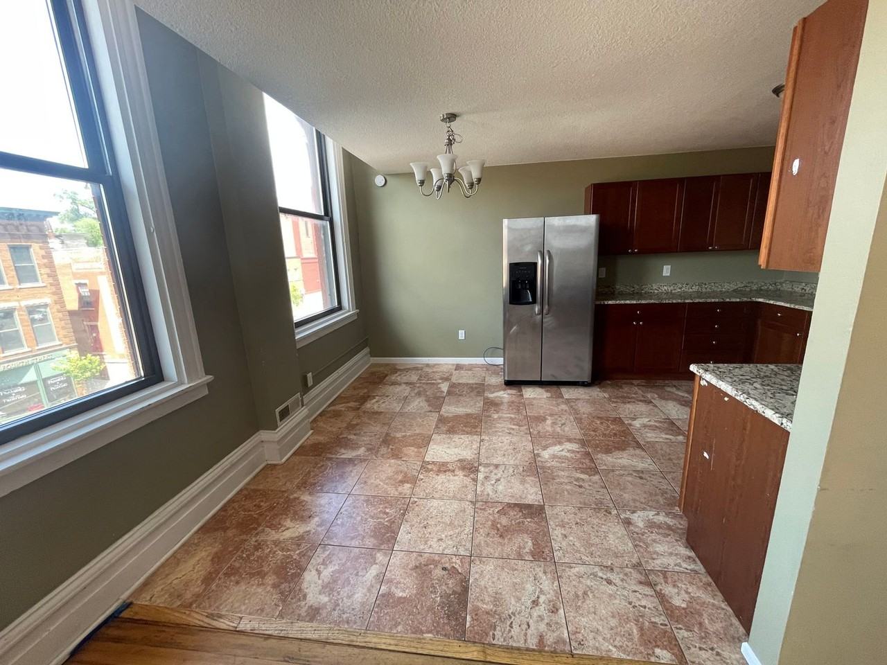 CBP 401-405 - Photo 4 of 16