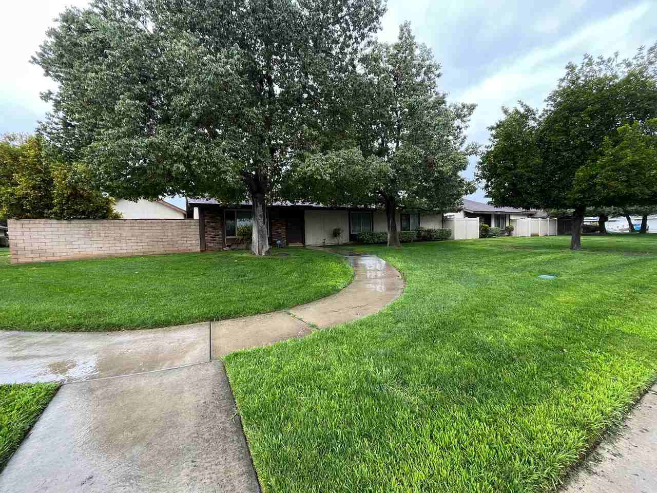 9264 Delano Dr - Photo 3 of 15