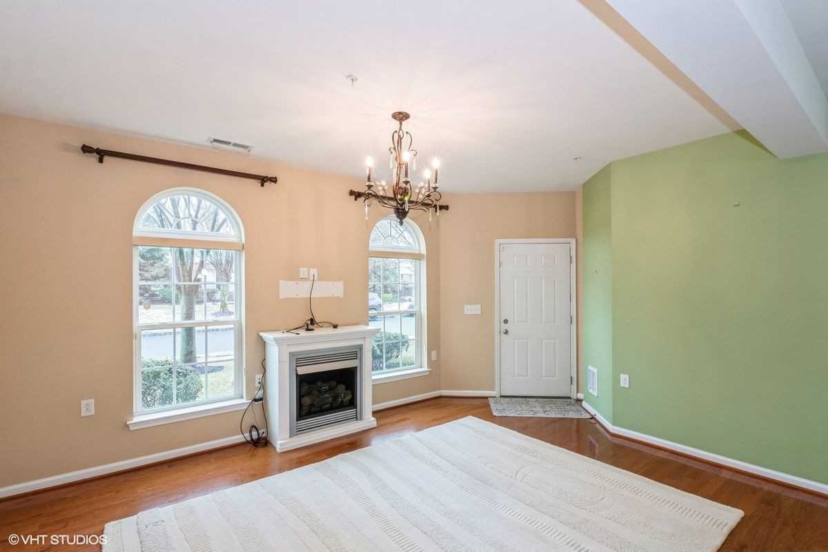 1831 Nathan Dr - Photo 3 of 25