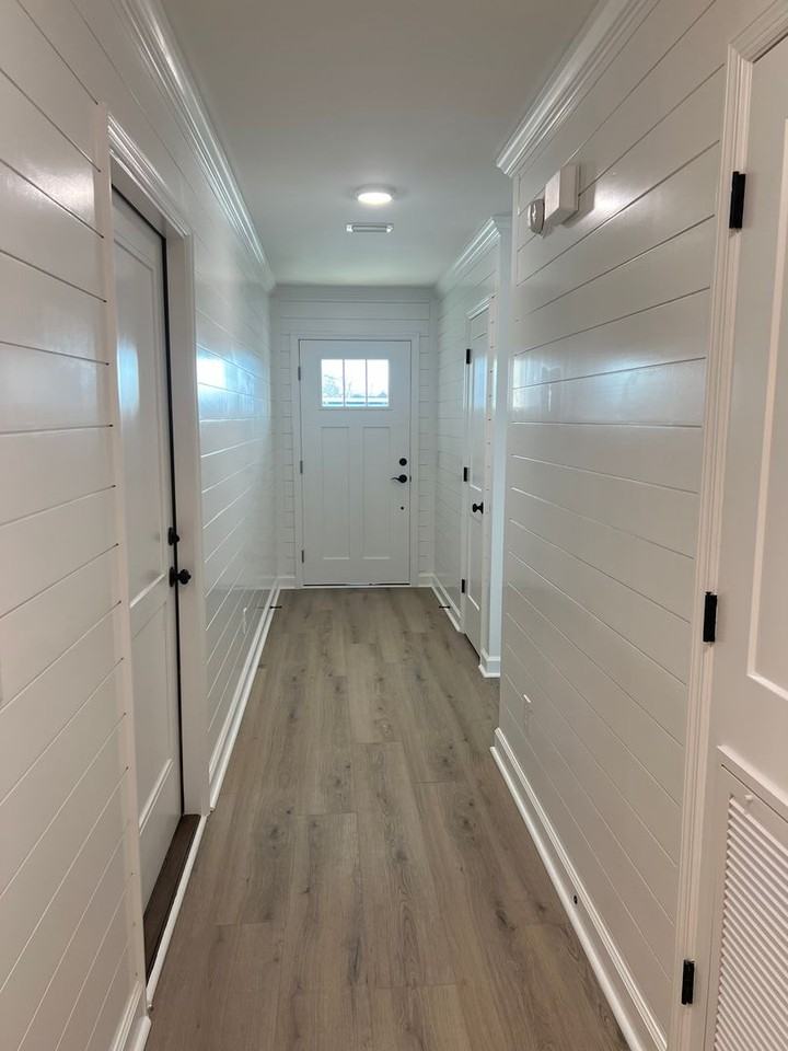 909 E Lee St - Photo 2 of 18