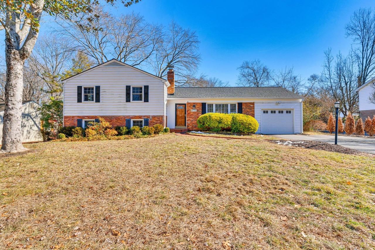 8735 Fort Hunt Rd - Photo 2 of 35