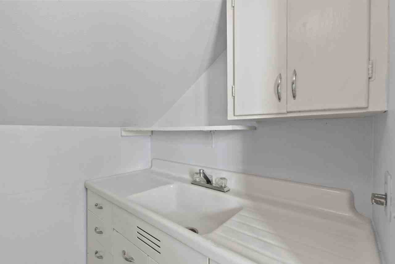 Bishop Court Studios - Photo 6 of 19