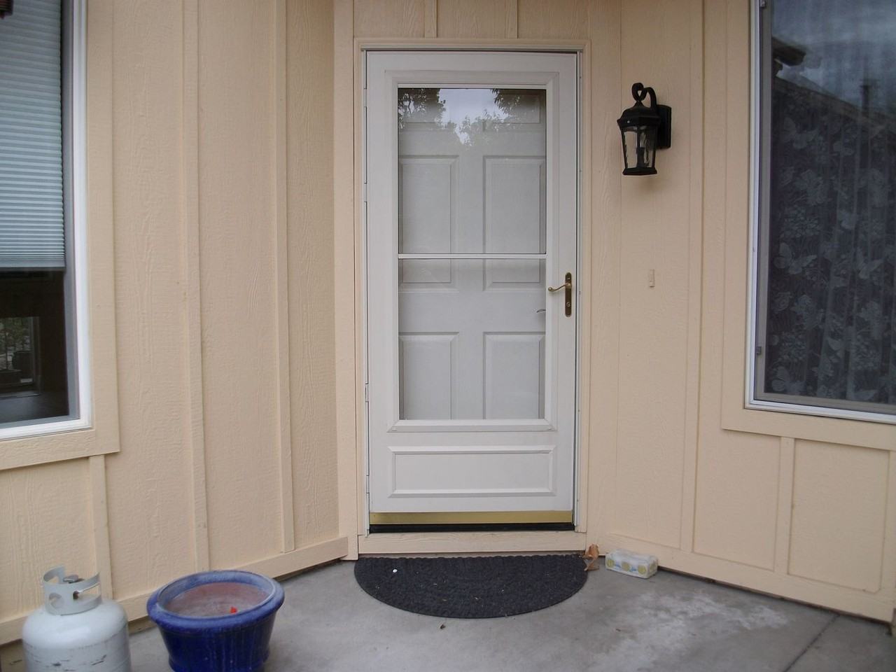 5659 Hunting Creek Way - Photo 2 of 11