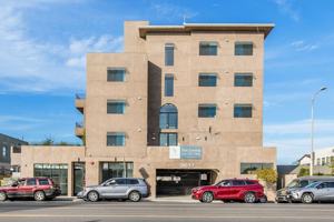 featured image of 3617 Venice Boulevard