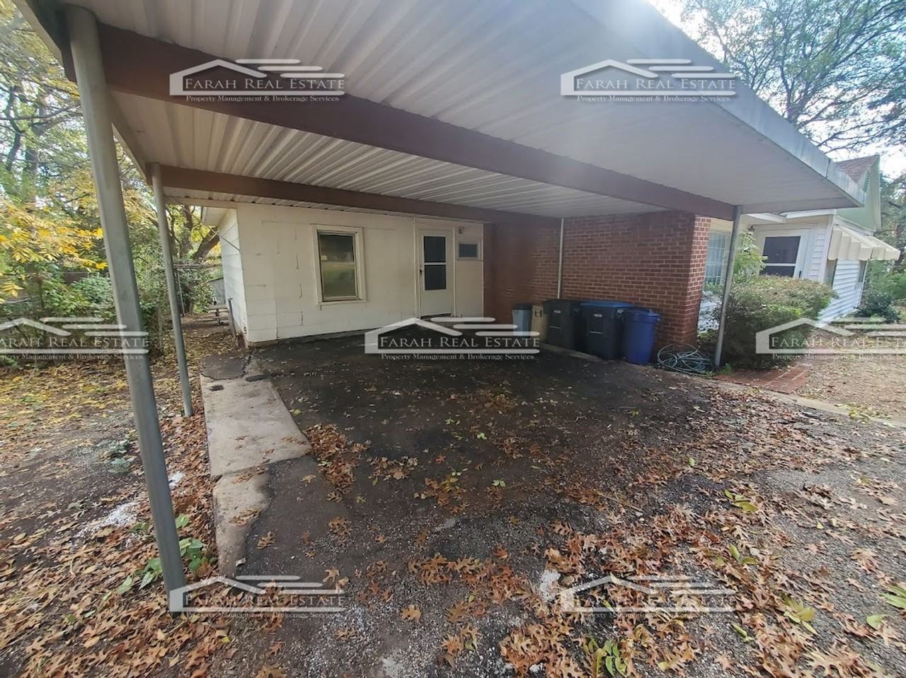 1704 Brook Hollow Dr - Photo 2 of 23
